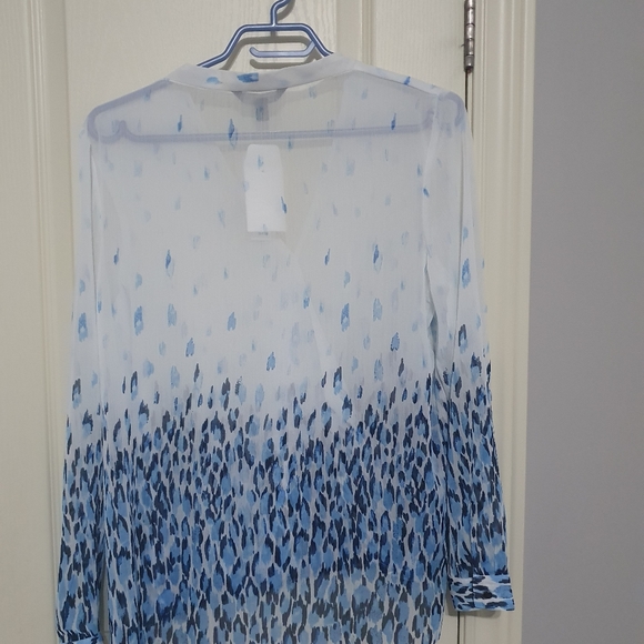 Banana Republic Shirt - Picture 2 of 2